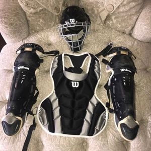 Wilson C1K CATCHER'S GEAR KIT - INTERMEDIATE